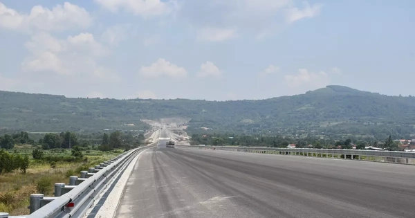 Đề xuất dừng thông xe cao tốc Chí Thạnh - Vân Phong dịp Tết