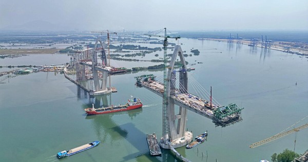 Hiện trạng cầu gần 4.900 tỷ đồng nối TP.HCM với Đồng Nai sau hơn 2 năm thi công