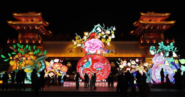 Thế giới tưng bừng đón giao thừa Tết Bính Ngọ