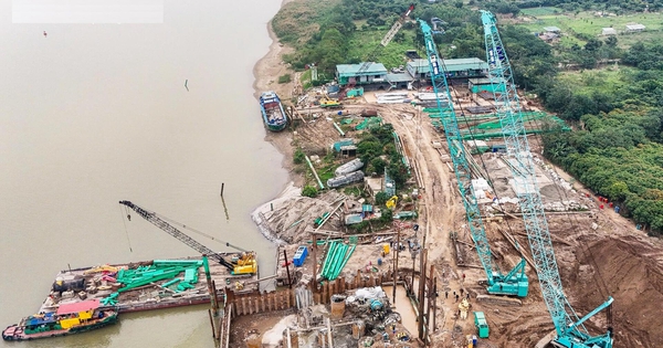Mục sở thị đại công trường thi công 7 cầu bắc qua sông Hồng