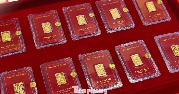 Lì xì vàng, tiền in hình ngựa 'lên ngôi'