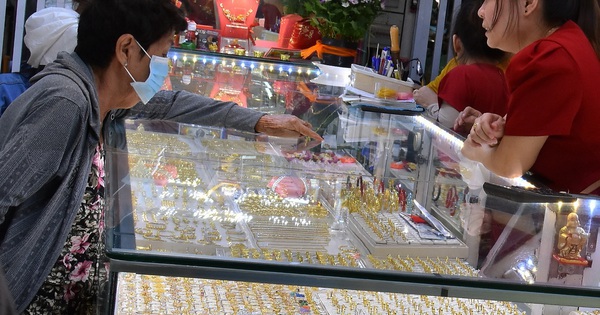 Giá vàng hôm nay 20-2: Tiếp tục đà tăng