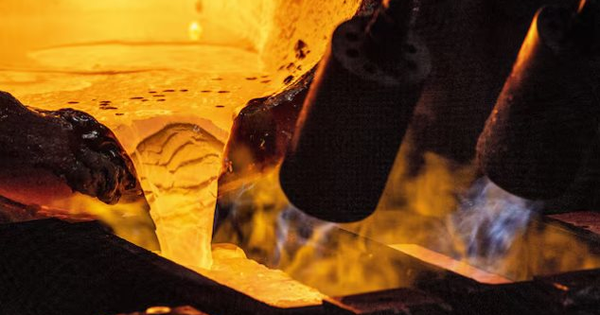 Quốc gia dự trữ 400 tỷ USD vàng vừa ‘chốt lời’ 300.000 ounce, thu về ước tính 1,4 tỷ USD