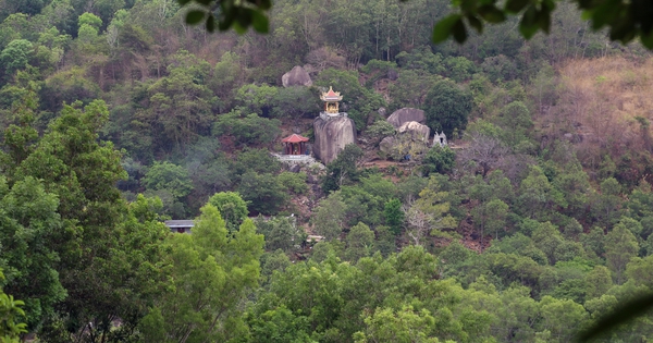 Biển người chen chân tại "Đệ nhị thiên sơn" Đông Nam Bộ