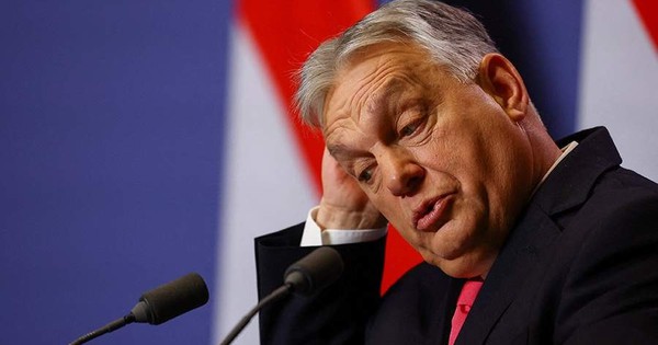 Hungary cảnh báo khả năng ngừng đưa điện sang Ukraine