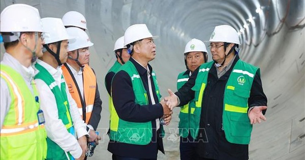 Thủ tướng: Quy hoạch phát triển ngành đường sắt với tầm nhìn trên 100 năm