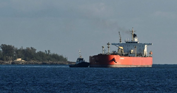 Giữa tâm bão trừng phạt và khủng hoảng năng lượng, tàu chở nhiên liệu của Nga bất ngờ tiến đến Cuba