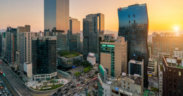 Chứng khoán Hàn Quốc cao kỷ lục, thị trường châu Á xanh mướt, 'bỏ ngoài tai' tuyên bố áp thuế của ông Trump