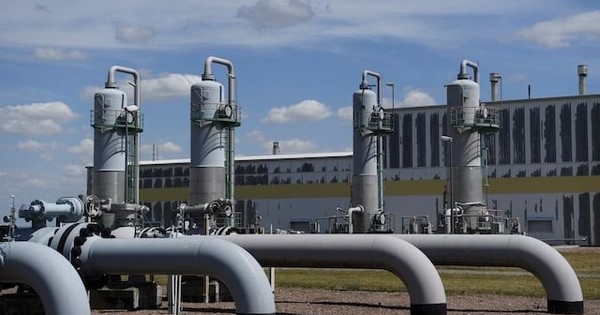 Quay lưng với khí đốt Nga, EU chuyển sang mua hàng chục tỷ mét khối từ nước láng giềng của Moscow, tuyên bố đây là đối tác quan trọng và chiến lược