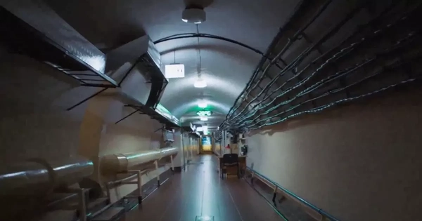 Tổng thống Zelensky hé lộ hầm trú ẩn bí mật bên dưới văn phòng tổng thống Ukraine