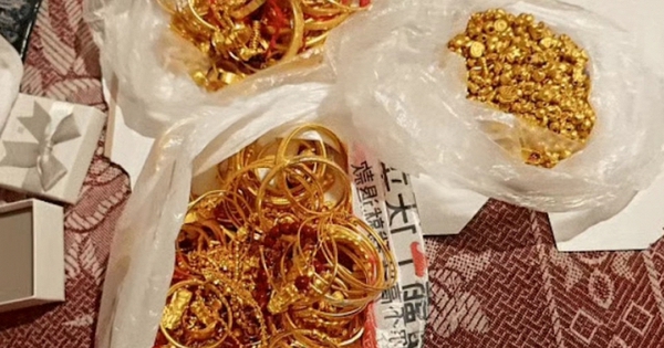 Tịch thu 3055,02 gram vàng trong ba lô một người đàn ông