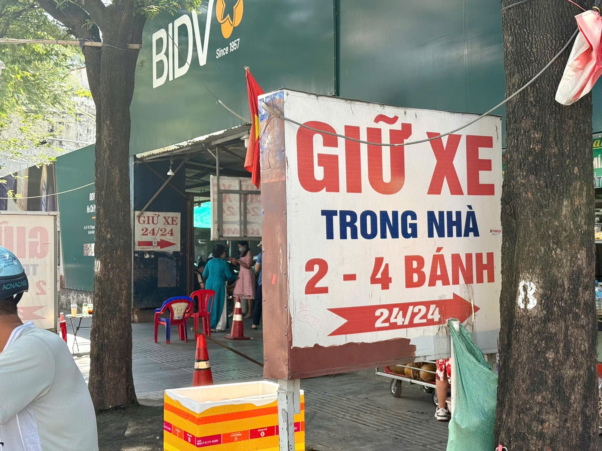 Bãi giữ xe tại trung tâm TPHCM có tăng giá dịp Tết? - Ảnh 3