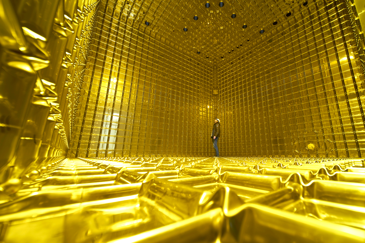 36 nước hợp lực xúc 800.000 tấn đá sâu 1.222m: Xây công trình "tìm kho báu" lớn nhất hành tinh - Ảnh 2