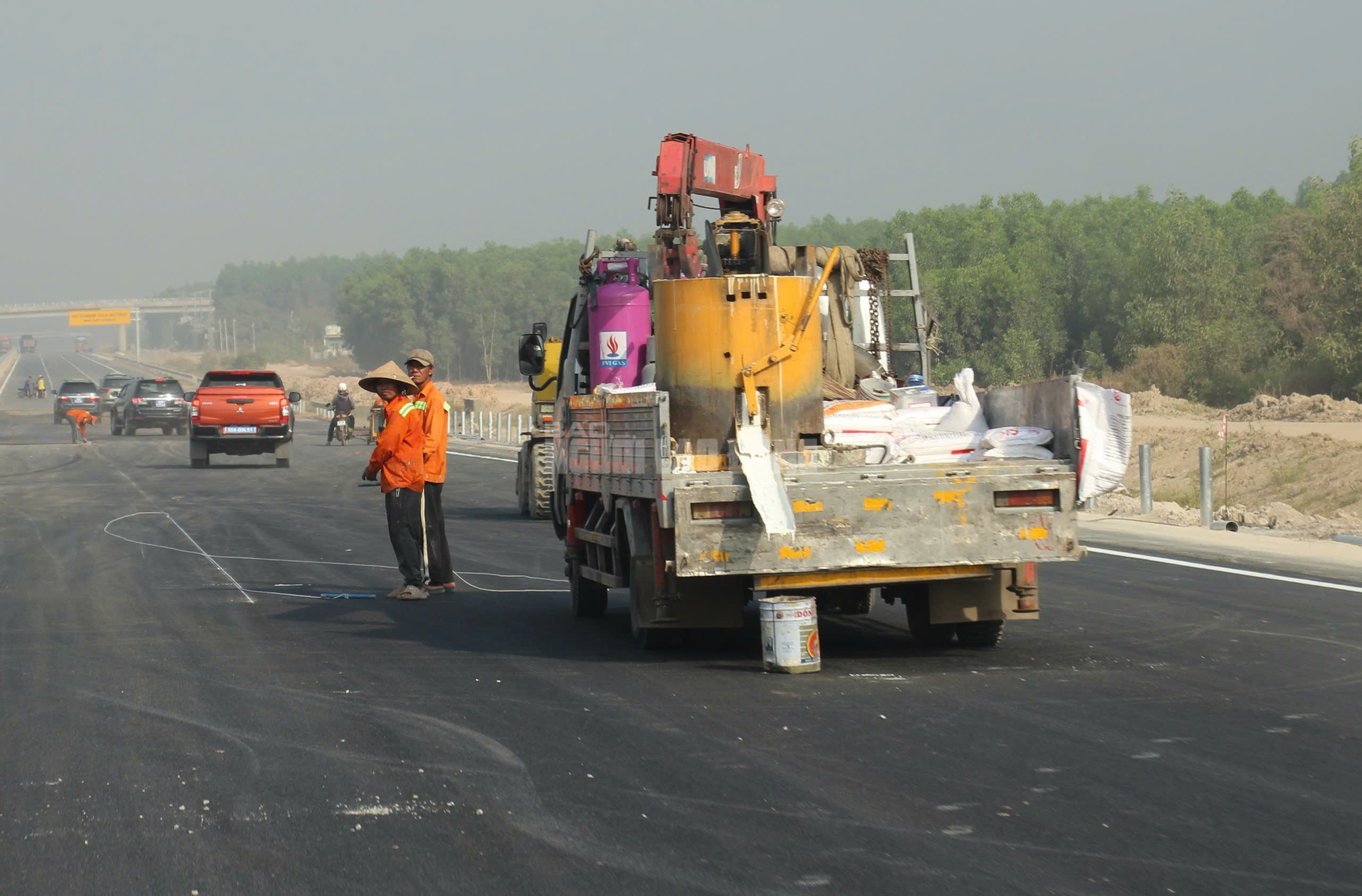 Khai thác tạm một số đoạn trên tuyến cao tốc Biên Hòa - Vũng Tàu trước Tết Nguyên đán - Ảnh 3
