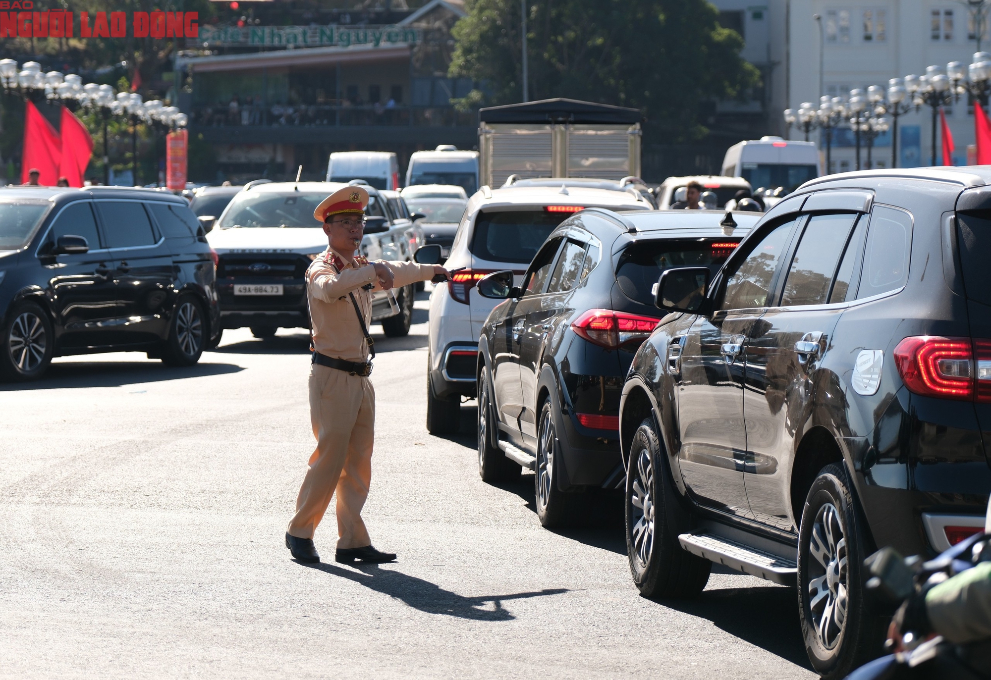 Mùng 6 Tết, Đà Lạt vẫn rộn ràng khách du xuân - Ảnh 3