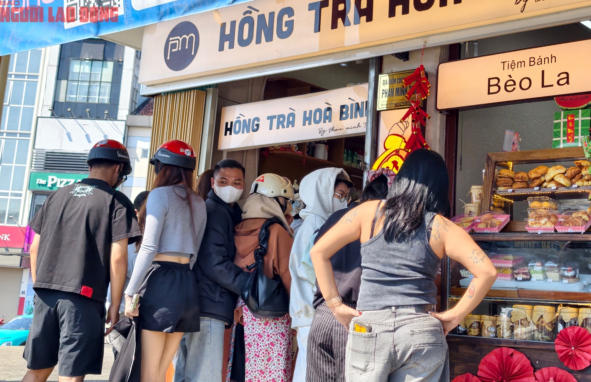 Mùng 6 Tết, Đà Lạt vẫn rộn ràng khách du xuân - Ảnh 23