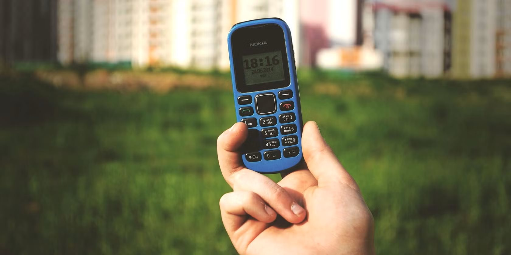 Dùng iPhone sang chảnh mà lúc nào tôi cũng mang theo một chiếc điện thoại "cục gạch": Tất cả vì lý do này - Ảnh 4