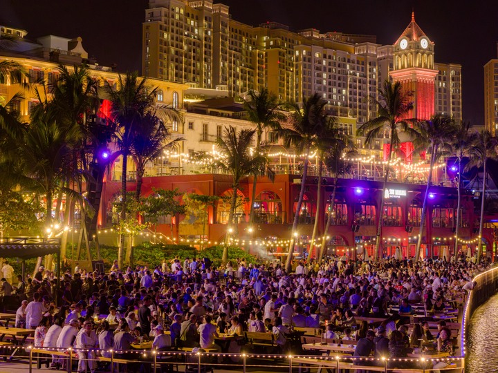 Phú Quốc tăng 30% lượng khách dịp Tết, bùng nổ du lịch quốc tế - Ảnh 1