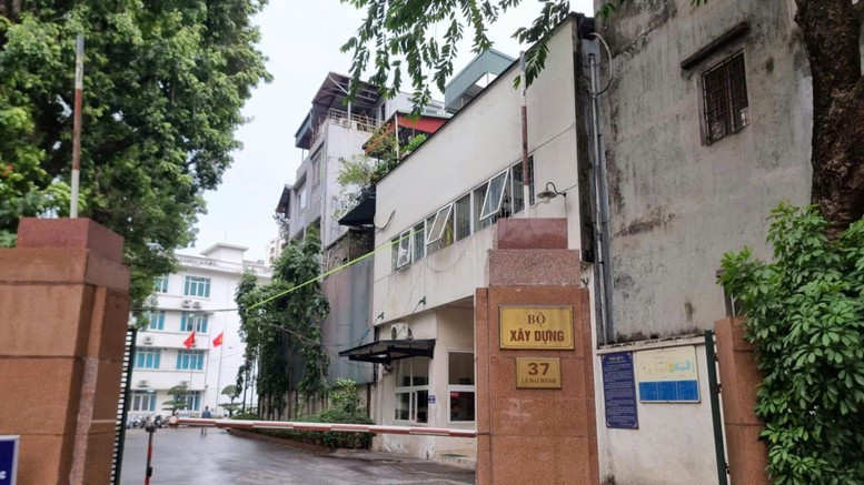 Chuyển giao trụ sở Bộ Xây dựng cho Bộ Công an - Ảnh 1
