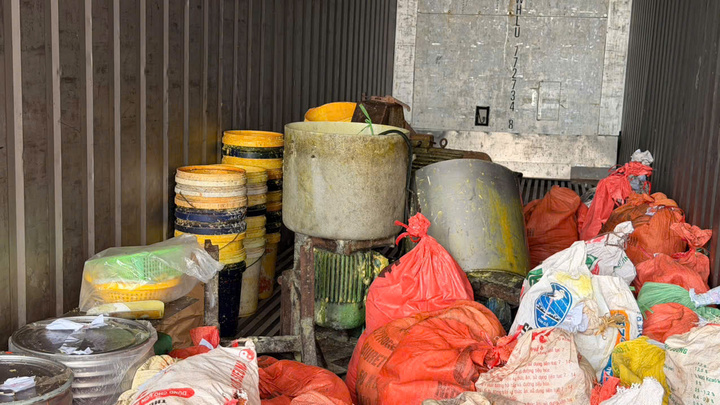 Trộn chất gây ung thư vào gần 2 tấn riềng xay bán ra chợ ở Bắc Ninh - Ảnh 3