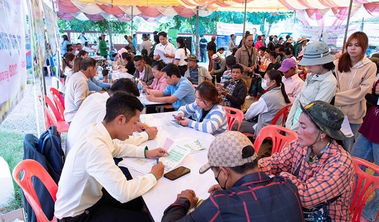 Căng thẳng với Thái Lan, một dòng tiền chảy về Campuchia giảm hơn 1/3, chỉ còn gần 1,9 tỷ USD - Ảnh 1