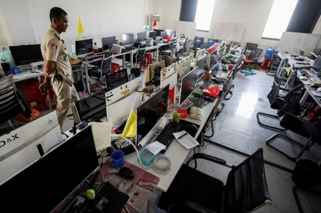 Campuchia đóng cửa gần 200 trung tâm lừa đảo - Ảnh 1