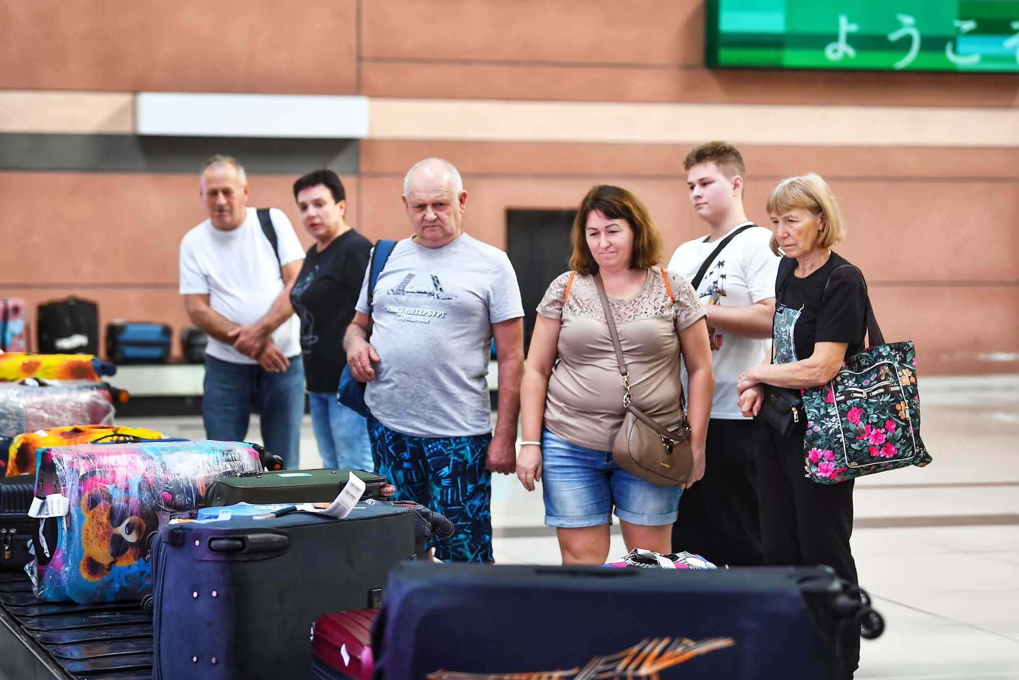 Ngành du lịch đón 14 triệu lượt khách dịp tết Bính Ngọ - Ảnh 1