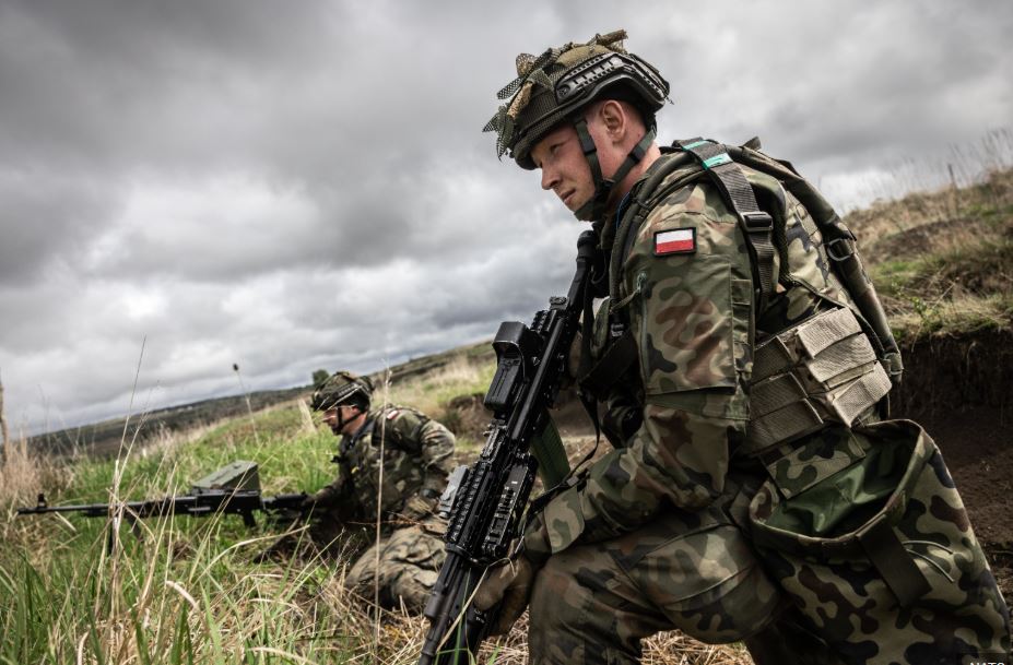 Ba Lan có kế hoạch mở rộng vũ trang tham vọng: Chủ động cho cuộc chiến cường độ cao kéo dài - Ảnh 1