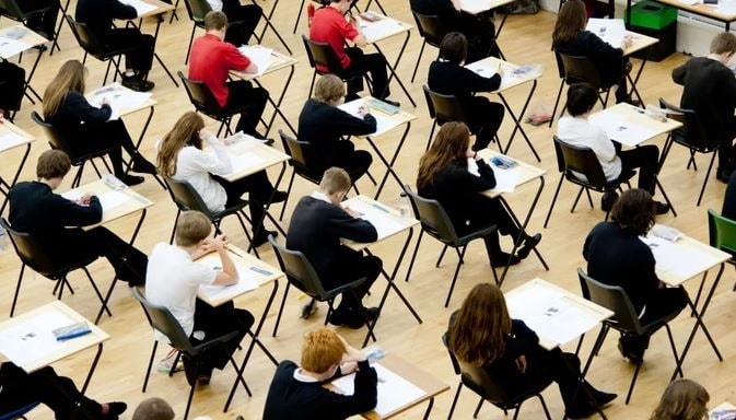 Một sinh viên vừa bị kết án 3 tháng tù vì thuê người thi hộ chứng chỉ tiếng Anh TOEFL - Ảnh 1