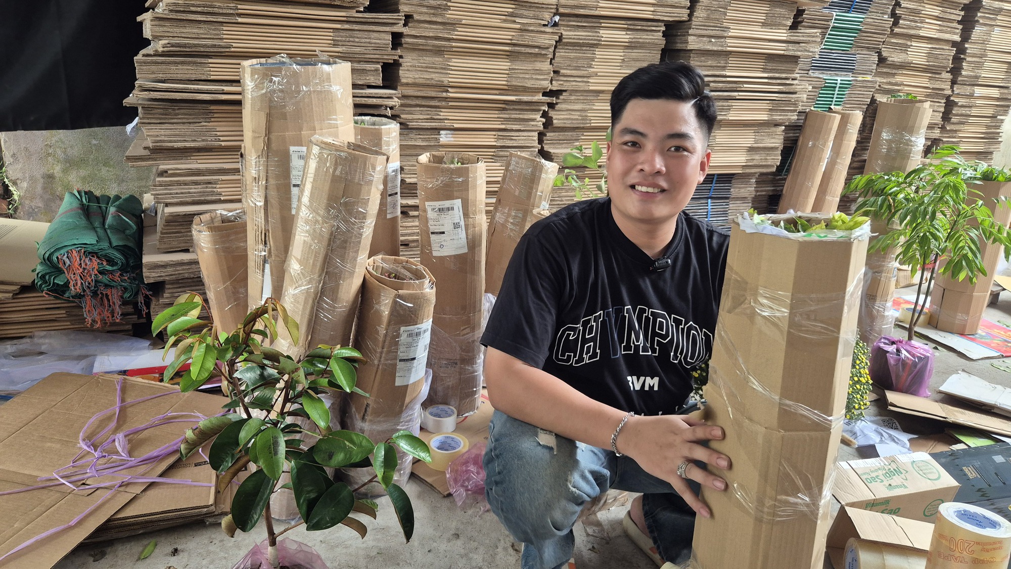 Tết chủ shop đi chơi, đơn hàng vẫn "nổ" ầm ầm - Ảnh 2