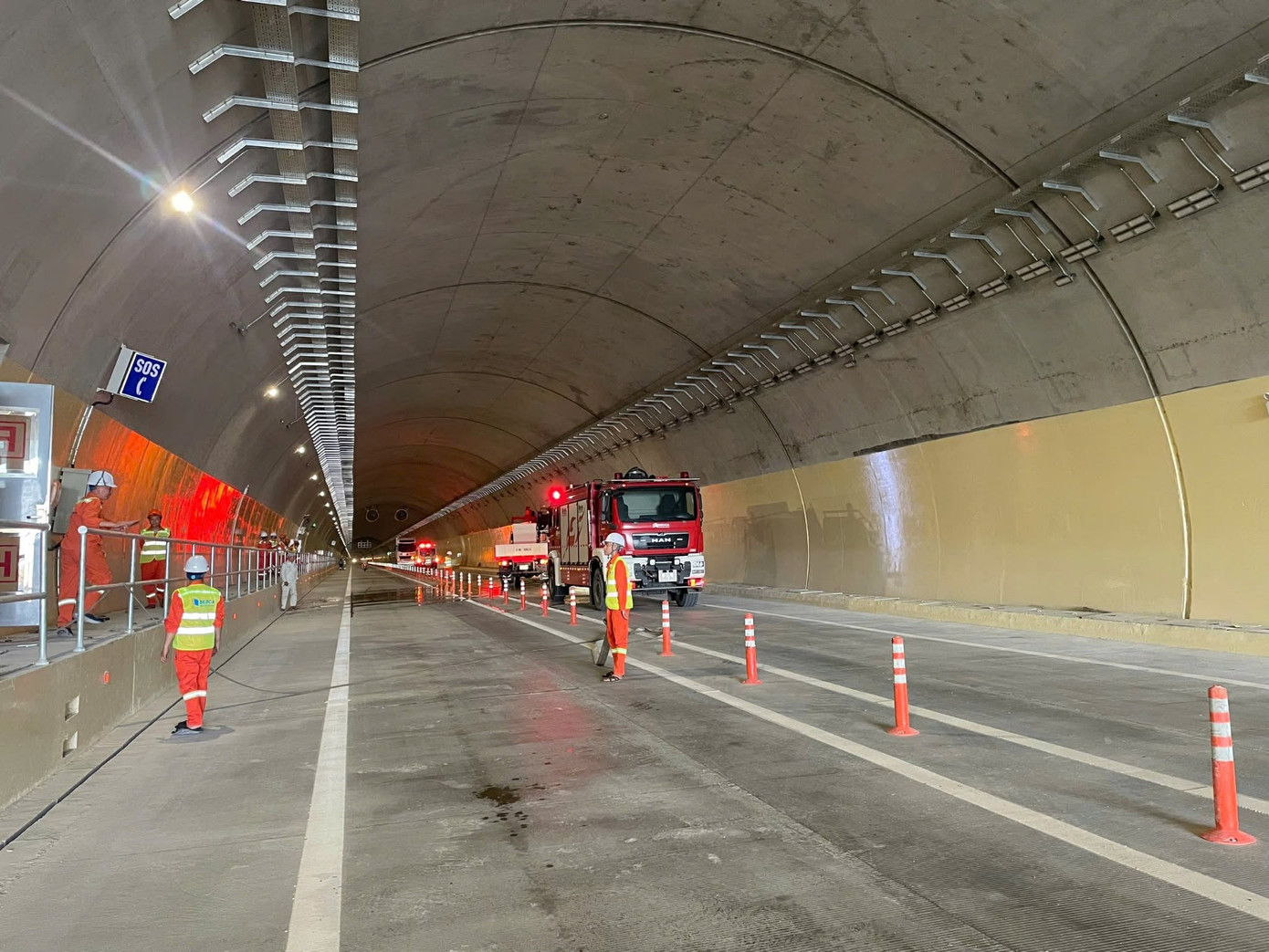 Cao tốc Quảng Ngãi - Hoài Nhơn hoàn thiện công tác vận hành, sẵn sàng phục vụ người dân về quê ăn Tết - Ảnh 3