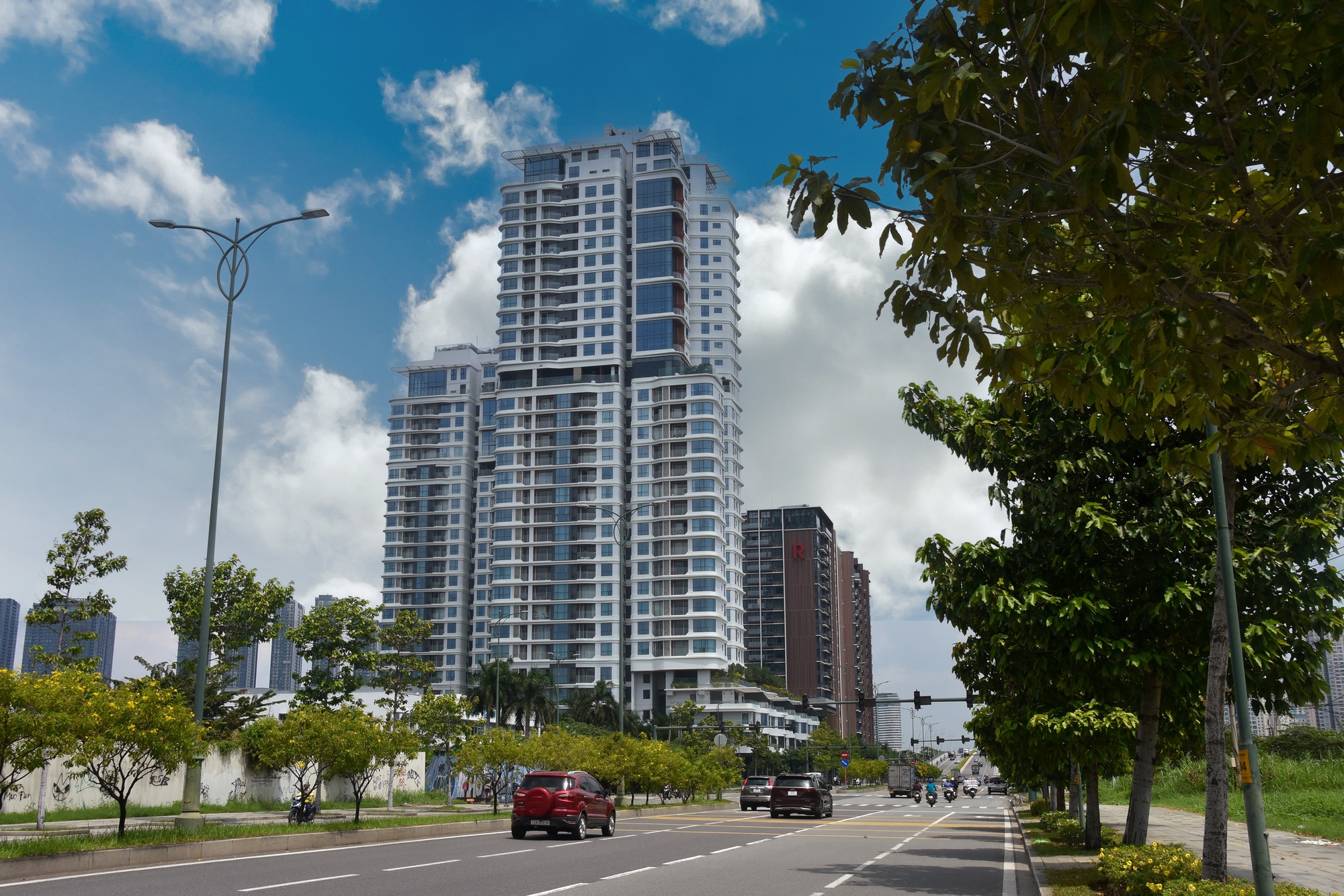 Thị trường căn hộ gặp áp lực lớn - Ảnh 1