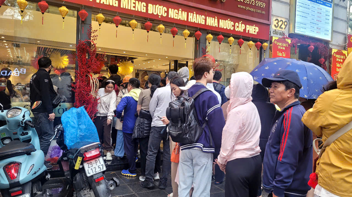 Thị trường vàng, bạc tiếp tục nóng - Ảnh 1