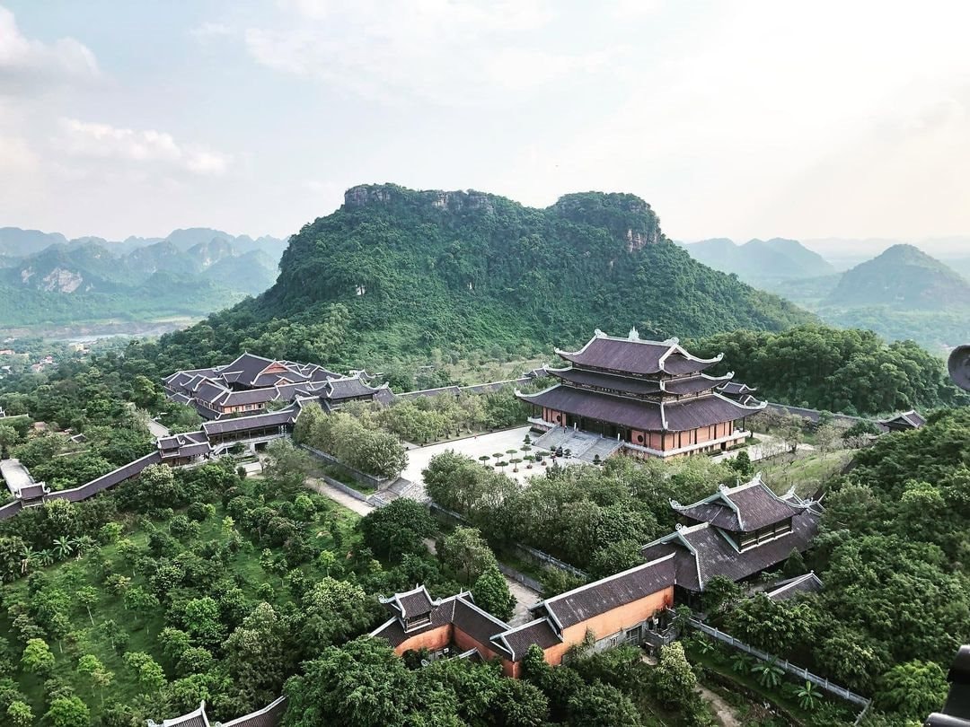 Đại gia Xuân Trường đằng sau loạt công trình tâm linh hút khách mỗi dịp Tết: Vừa tăng vốn DN lên gấp 10 lần, đề xuất xây sân bay Ninh Bình, mở rộng cao tốc Bắc - Nam - Ảnh 2