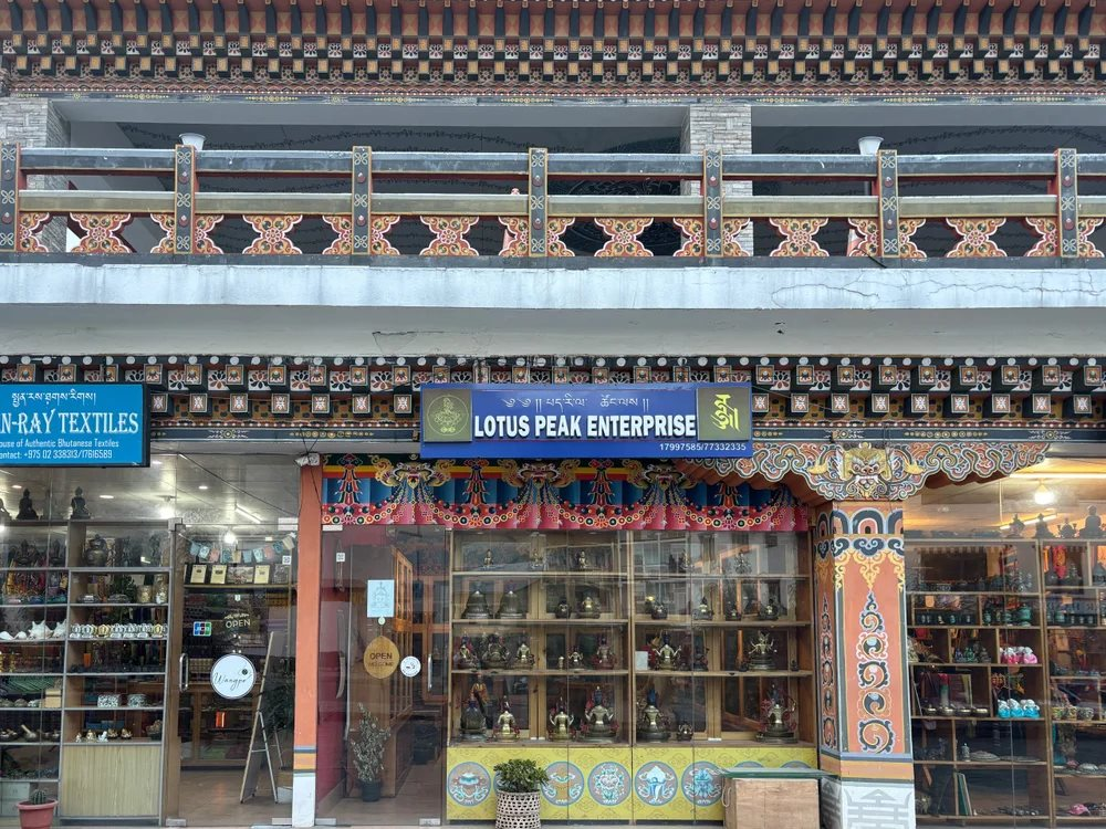 Quốc gia "hạnh phúc nhất thế giới" ra quyết định khiến thế giới ngỡ ngàng: Sau 1 năm, cái kết thành phũ phàng - Ảnh 3