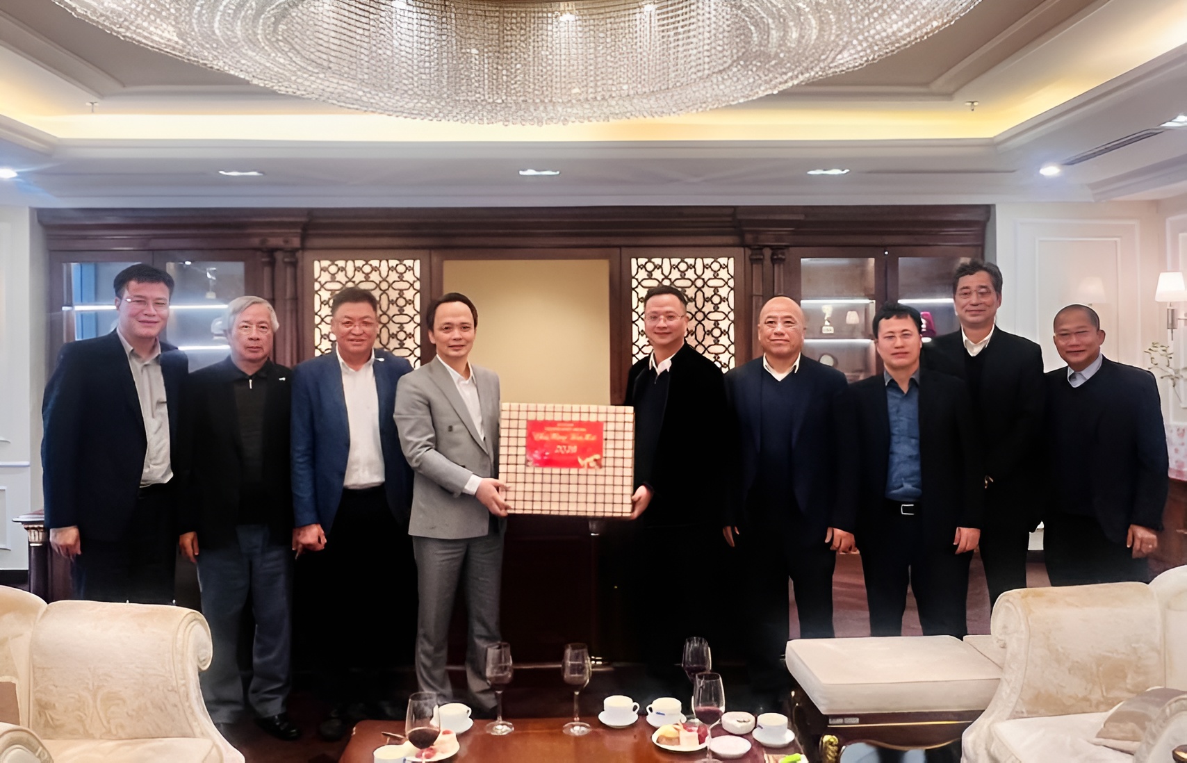 Cục trưởng Hàng không thăm chúc tết Bamboo Airways, ghi nhận đóng góp của ông Trịnh Văn Quyết - Ảnh 2