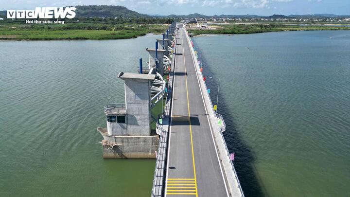 Sau nhiều lần trễ hẹn, đập dâng 1.500 tỷ thông xe ngay trước Tết Bính Ngọ - Ảnh 6