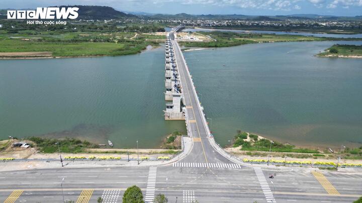 Sau nhiều lần trễ hẹn, đập dâng 1.500 tỷ thông xe ngay trước Tết Bính Ngọ - Ảnh 8