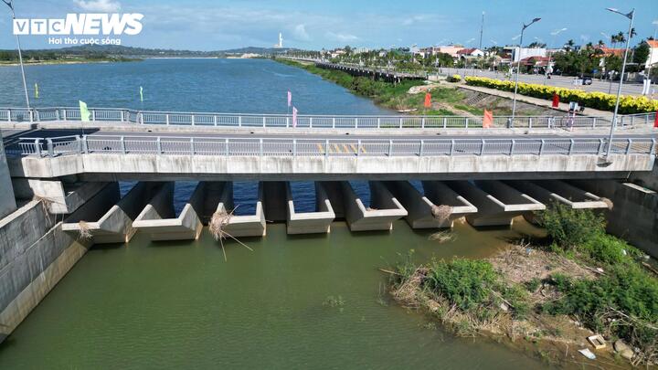 Sau nhiều lần trễ hẹn, đập dâng 1.500 tỷ thông xe ngay trước Tết Bính Ngọ - Ảnh 2