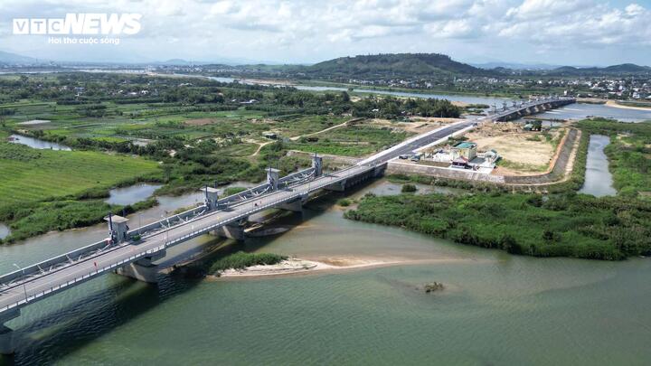 Sau nhiều lần trễ hẹn, đập dâng 1.500 tỷ thông xe ngay trước Tết Bính Ngọ - Ảnh 1