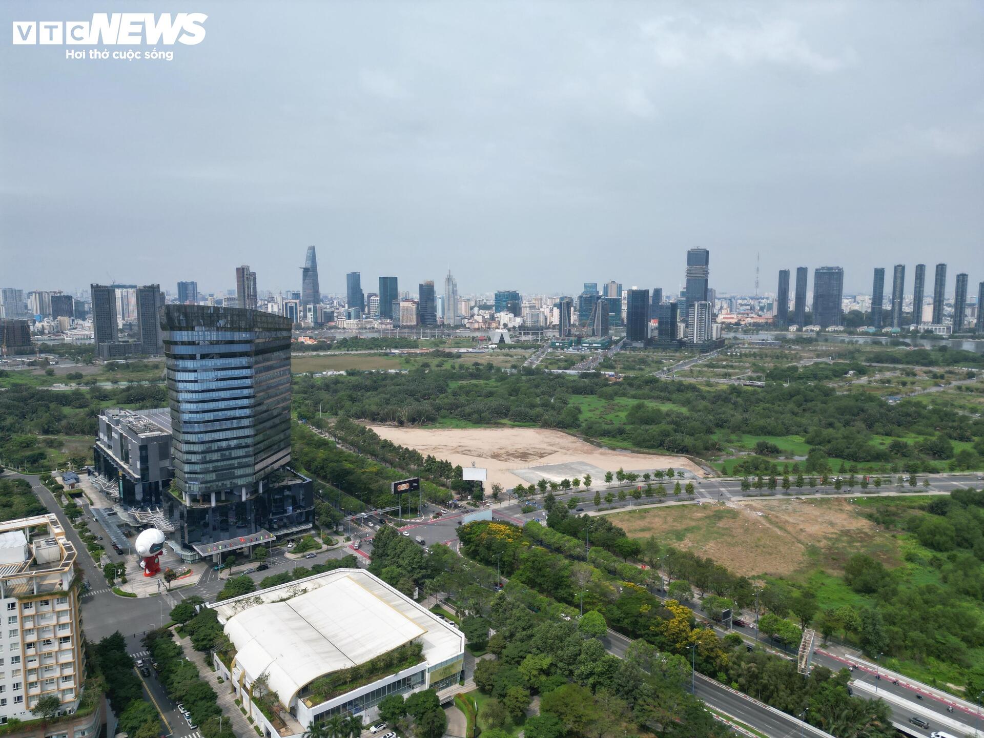Cận cảnh khu 'đất vàng' được đề xuất xây tháp 99 tầng cao nhất Việt Nam - Ảnh 10