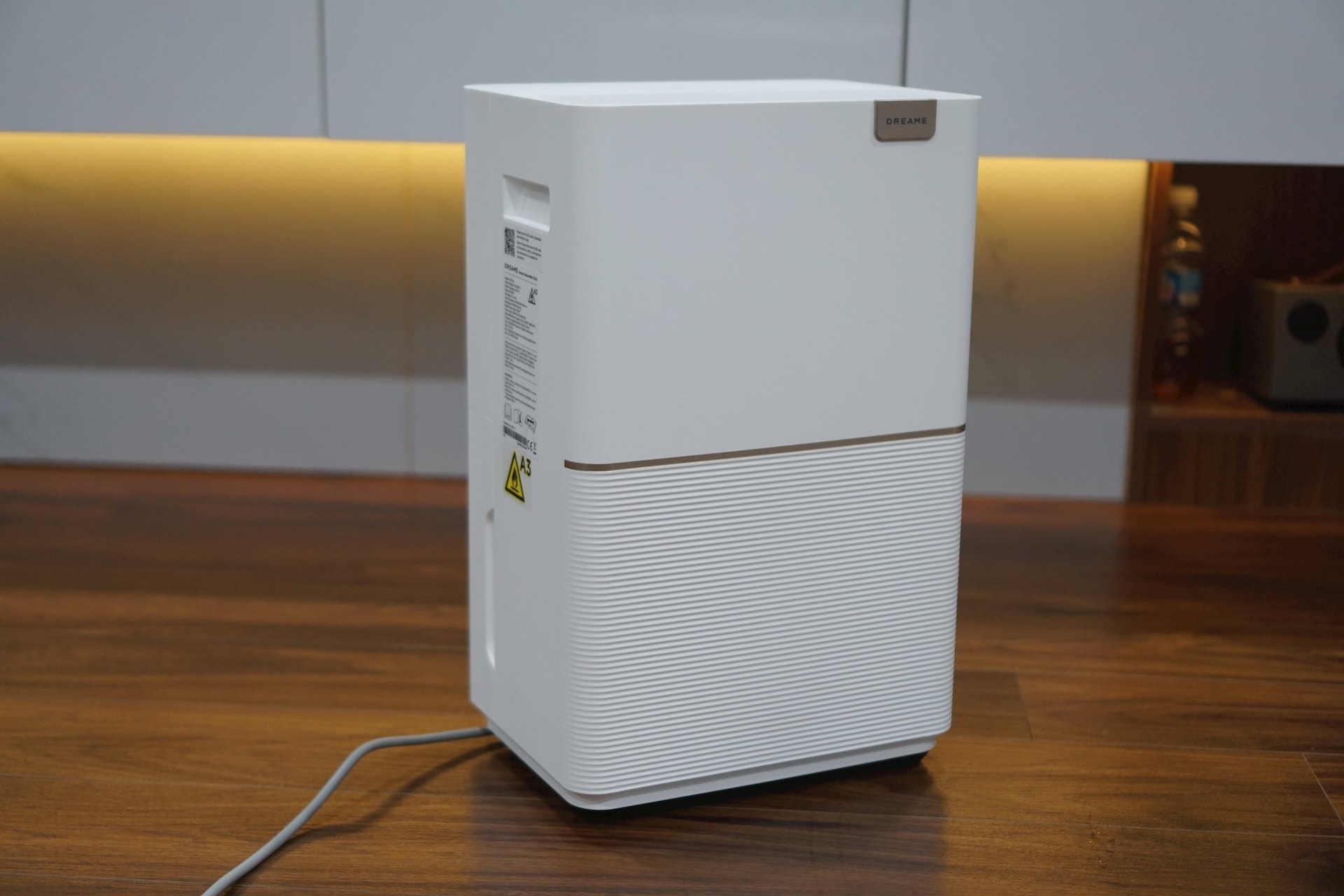 Nồm ẩm miền Bắc đến thật rồi - mẫu máy hút ẩm nhỏ gọn, giá 6,8 triệu này sẽ là lời giải cho ngôi nhà của bạn - Ảnh 2