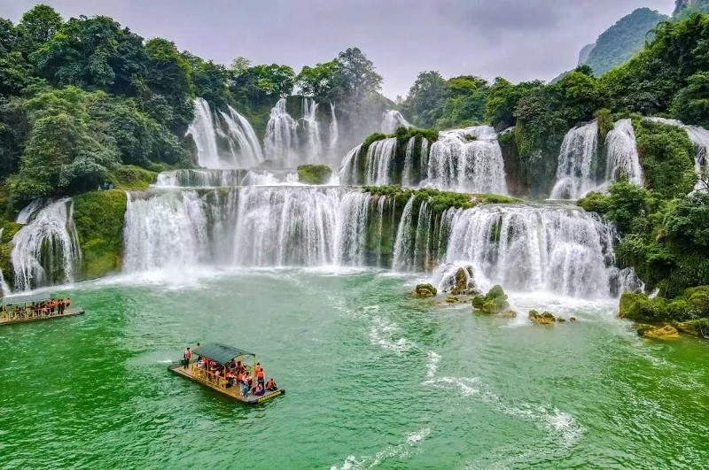 Tập đoàn xây dựng hàng đầu Trung Quốc cùng Vingroup xây cầu Tứ Liên muốn đầu tư vào Cao Bằng - Ảnh 1