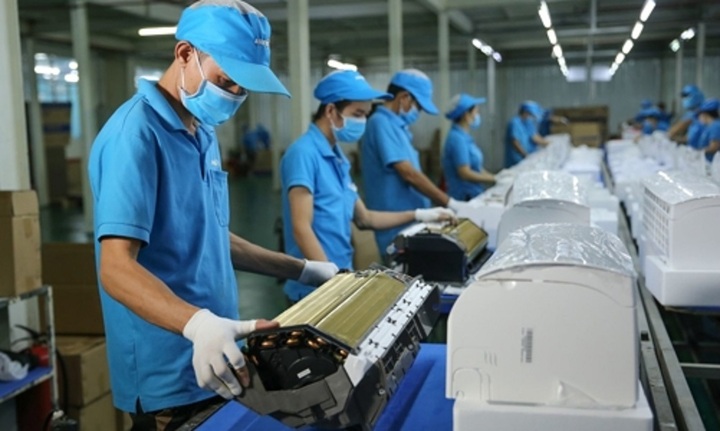 Gần 49.000 doanh nghiệp nhập thị trường, kinh tế Việt Nam 2026 hứa hẹn khởi sắc - Ảnh 1