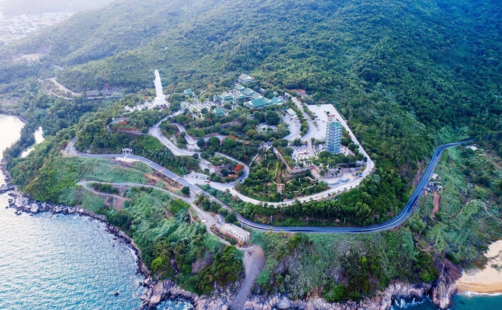 Soi giá những tour du lịch tâm linh 3 miền hút khách nhất đầu năm 2026 - Ảnh 11