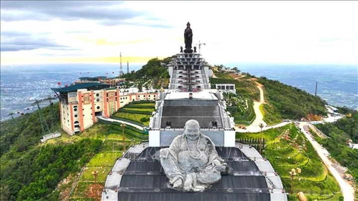 Soi giá những tour du lịch tâm linh 3 miền hút khách nhất đầu năm 2026 - Ảnh 14