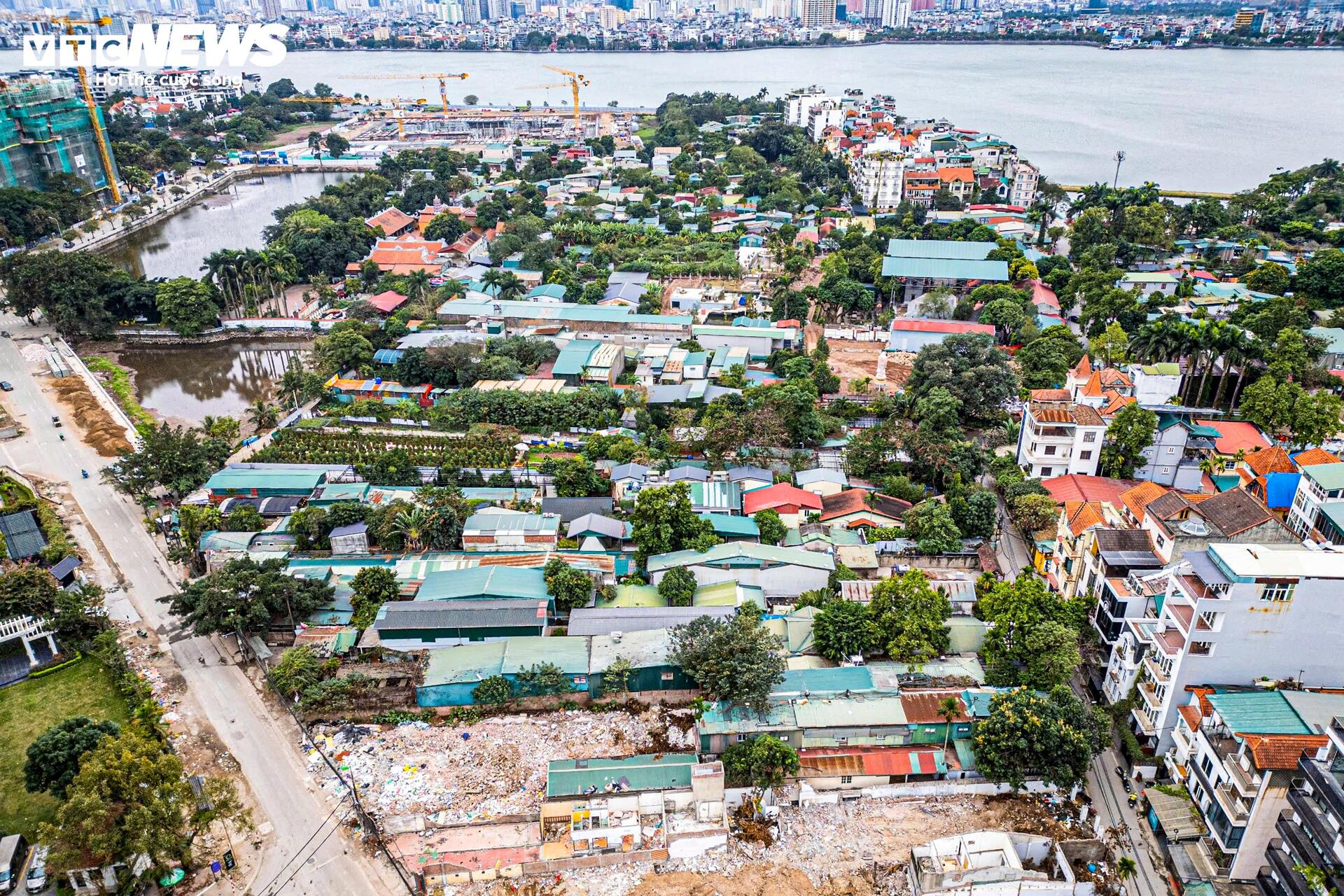 Tuyến đường rộng gần 100m ven Hồ Tây dần thành hình sau một năm thi công - Ảnh 10