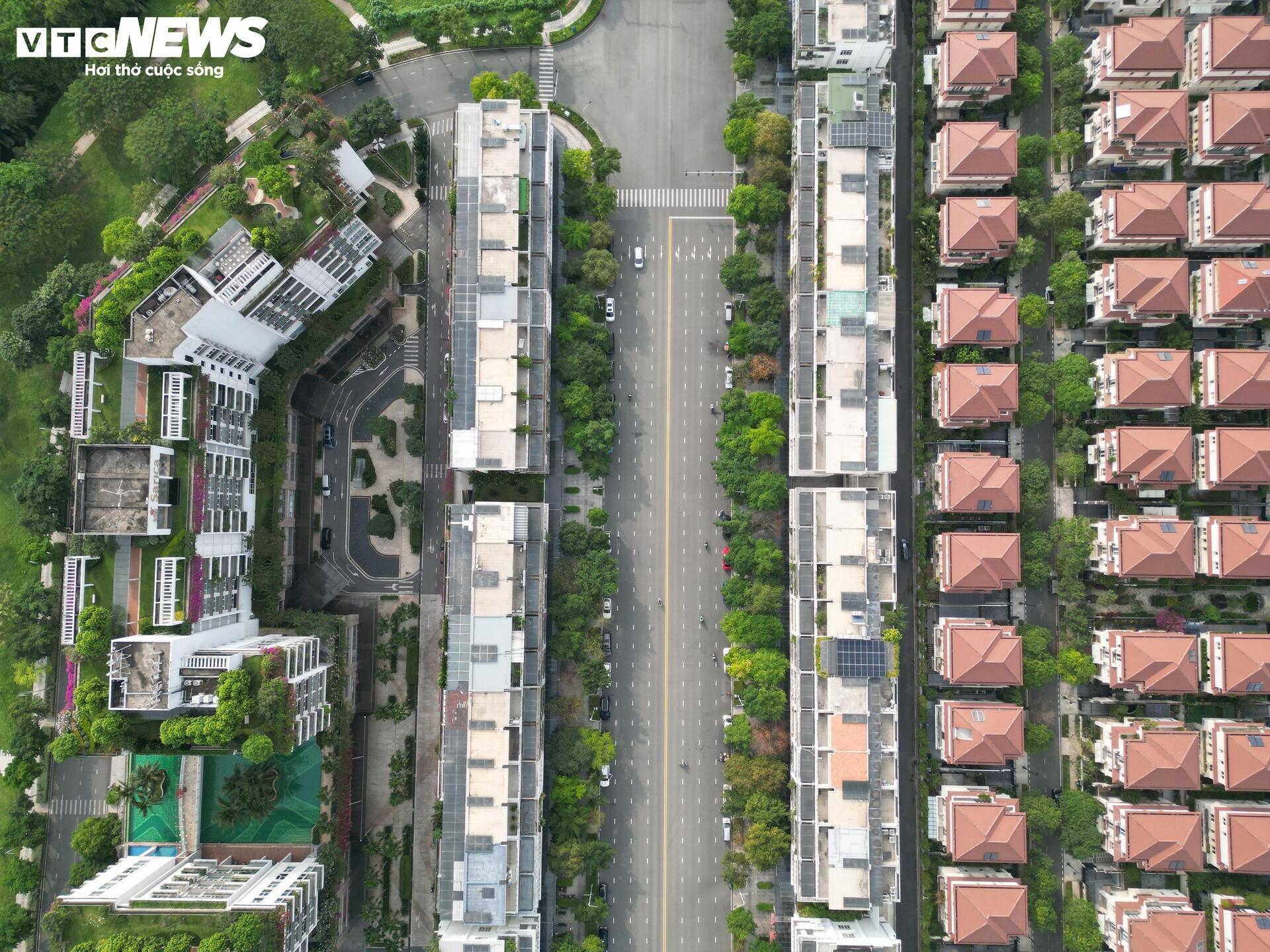 Cận cảnh khu 'đất vàng' được đề xuất xây tháp 99 tầng cao nhất Việt Nam - Ảnh 11