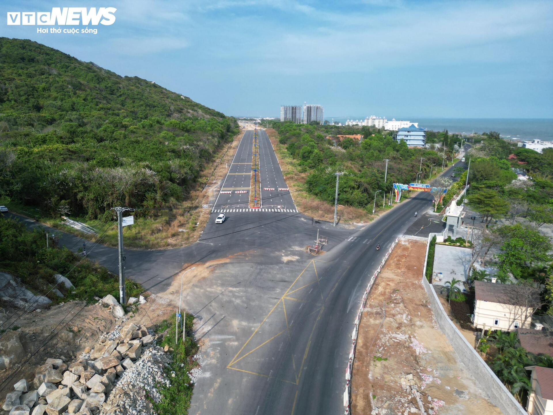 Toàn cảnh đường ven biển 7.000 tỷ đồng ở TP.HCM tăng tốc về đích - Ảnh 2