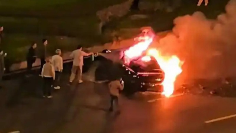 Báo cáo pháp y vụ tai nạn xe điện Xiaomi tại Trung Quốc: Tài xế tử vong trên xe cháy do cửa không mở được - Ảnh 2